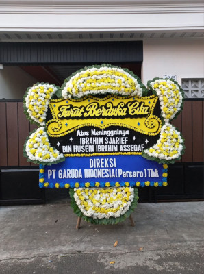 Papan Bunga Duka di Pulung